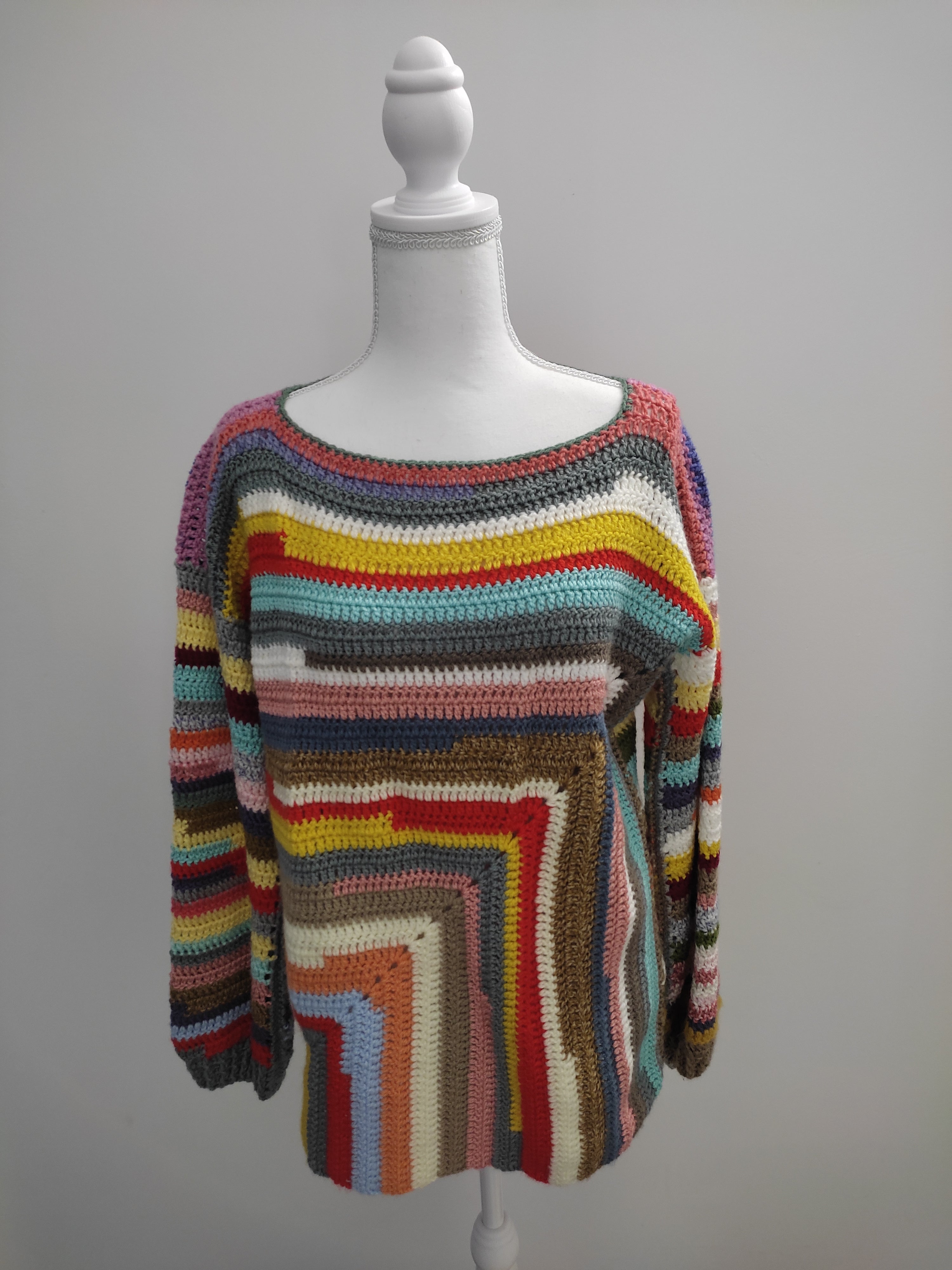 Pull crochet femme – Rayures multicolores