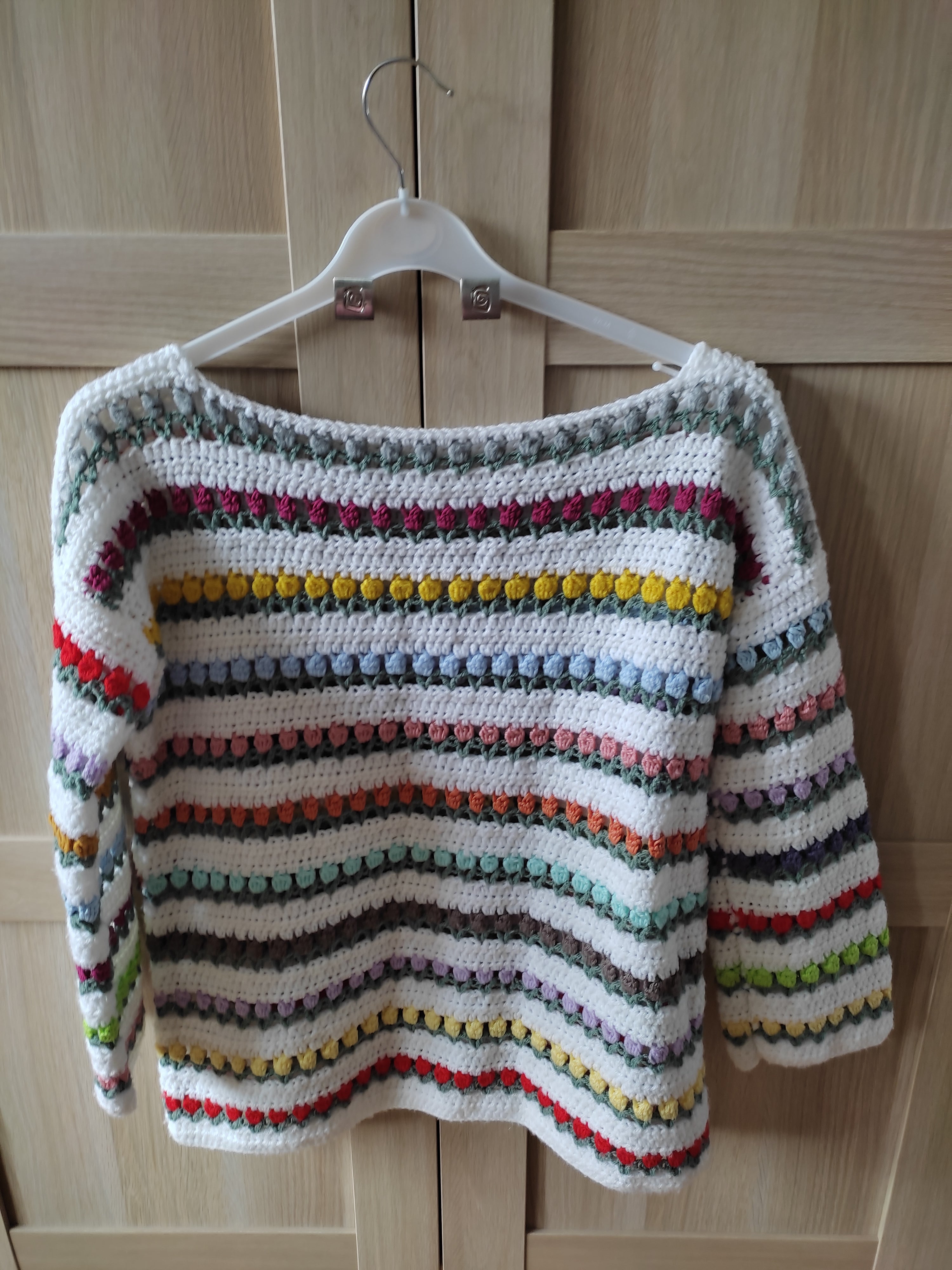Pull Motif Tulipe en Fil Acrylique
