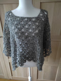 Poncho crochet gris argenté – Baby Alpaca, Mérinos & Coton