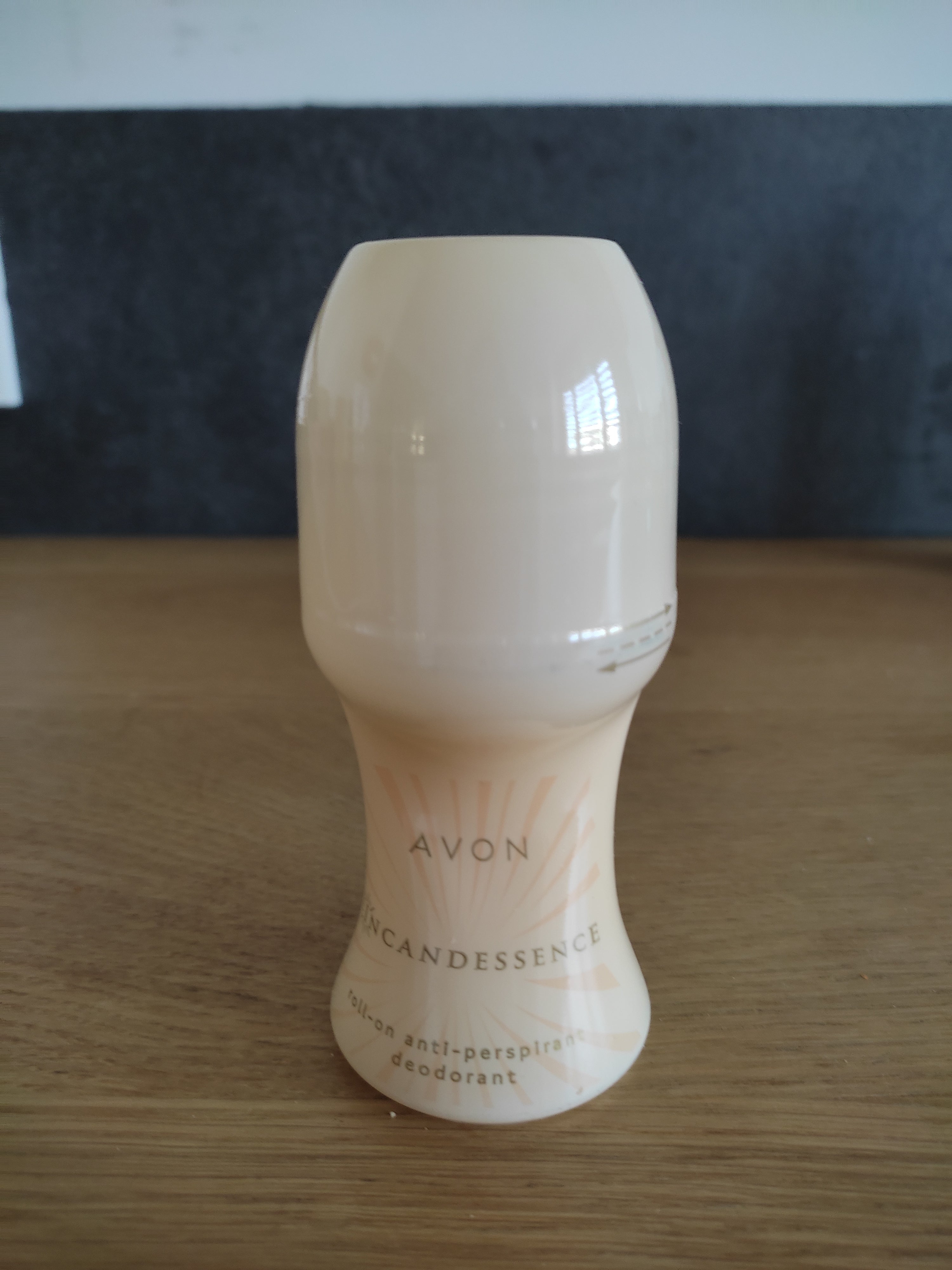Avon Candessence – Déodorant Anti-Transpirant Roll-On