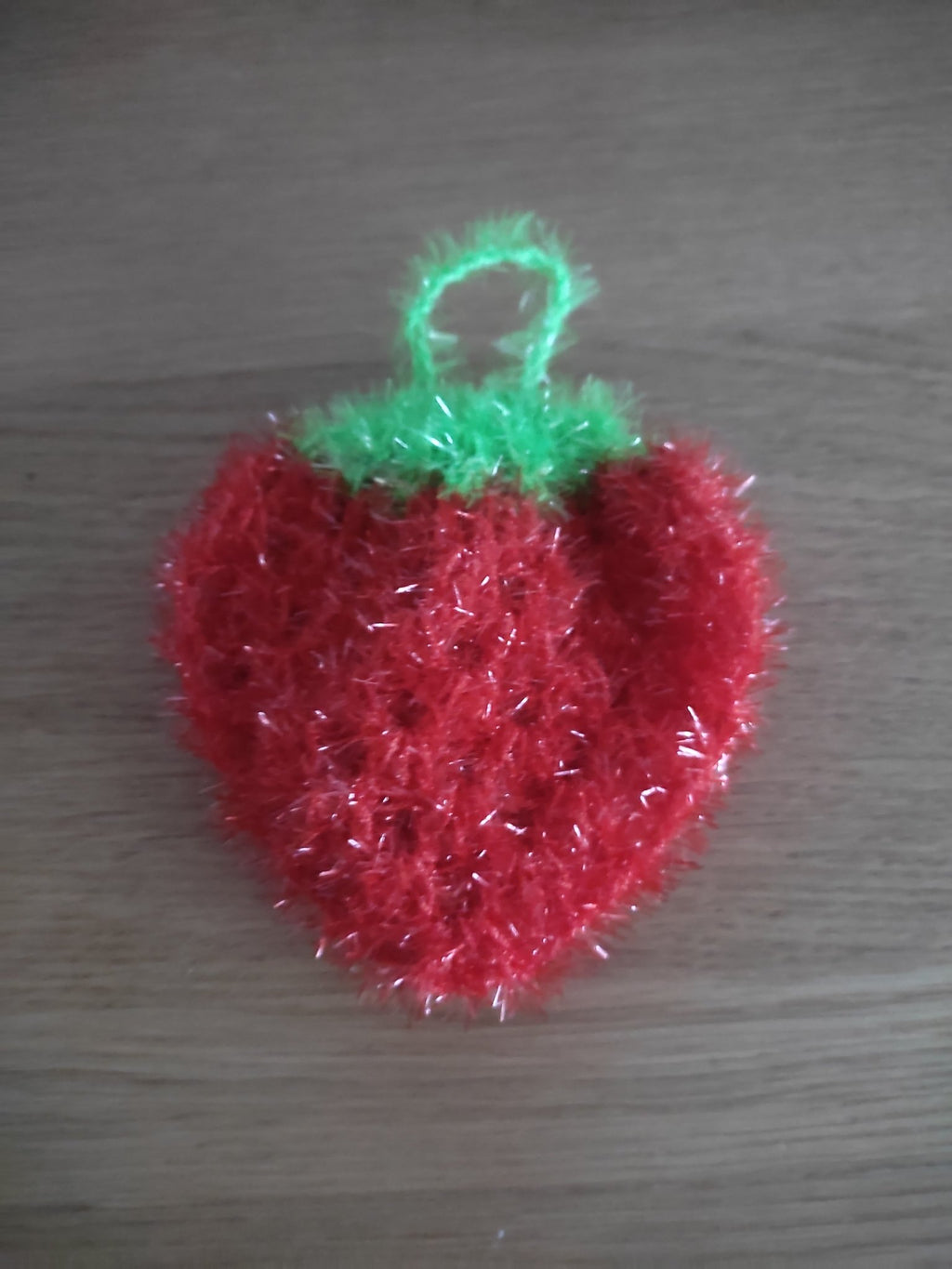 Éponge Fraise au Crochet – Lavette Écologique Faite Main - Les créations de Faby