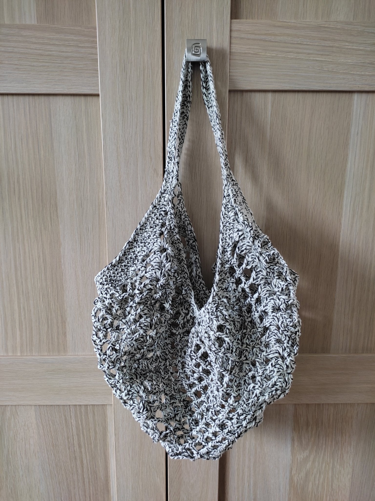 Sac à provisions crocheté – Noir & Blanc - Les créations de Faby
